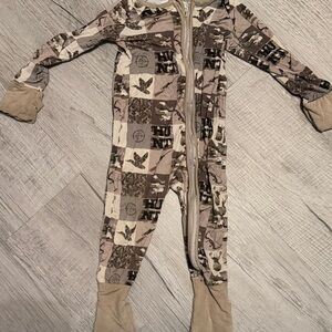 BAMBOO Tan and Brown Camo Kids Footies